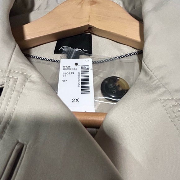 Reitmans trench-style coat, size 2X, new with tags - Picture 6 of 8
